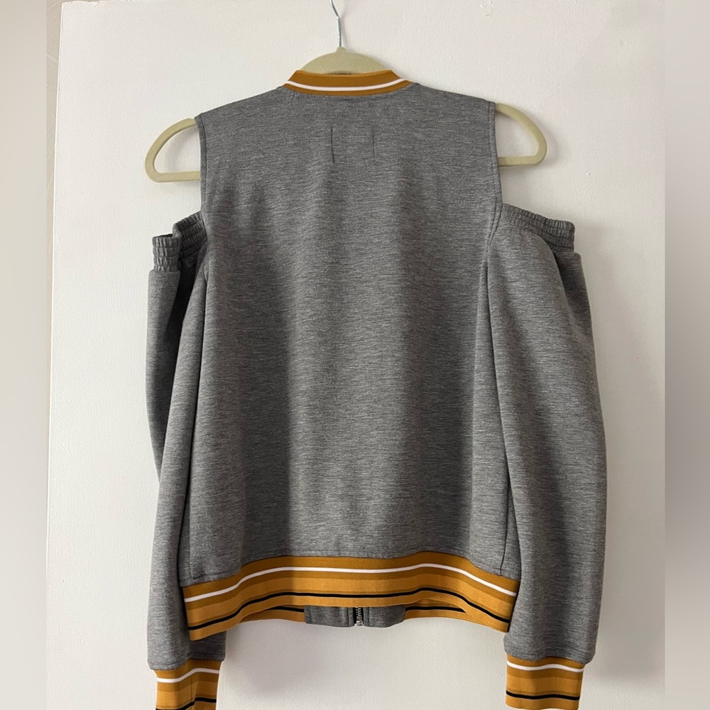 Cold shoulder jacket - Picture 3 of 5